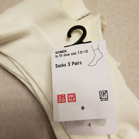 Uniqlo Anklet Socks - Picture 3 of 3